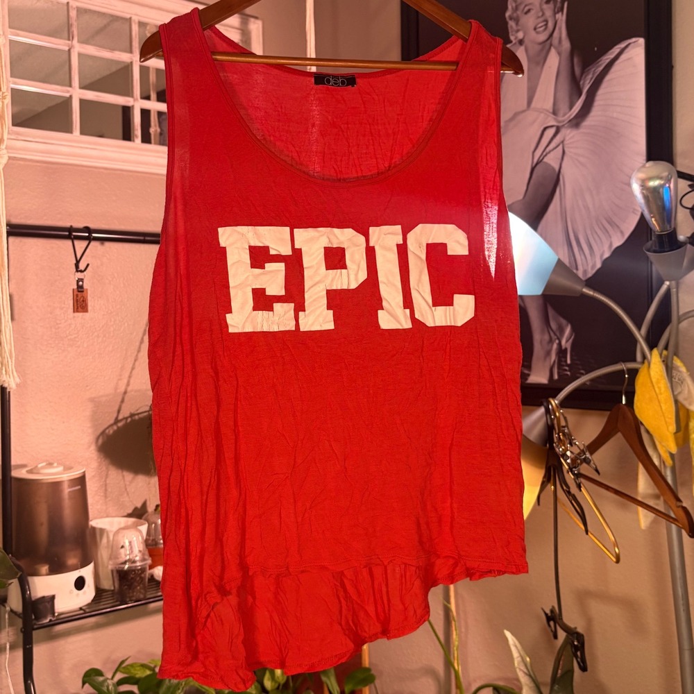 Deb EPIC Graphic Tank Top Women L Red High Low Hem Sleeveless Summer Shirt‎